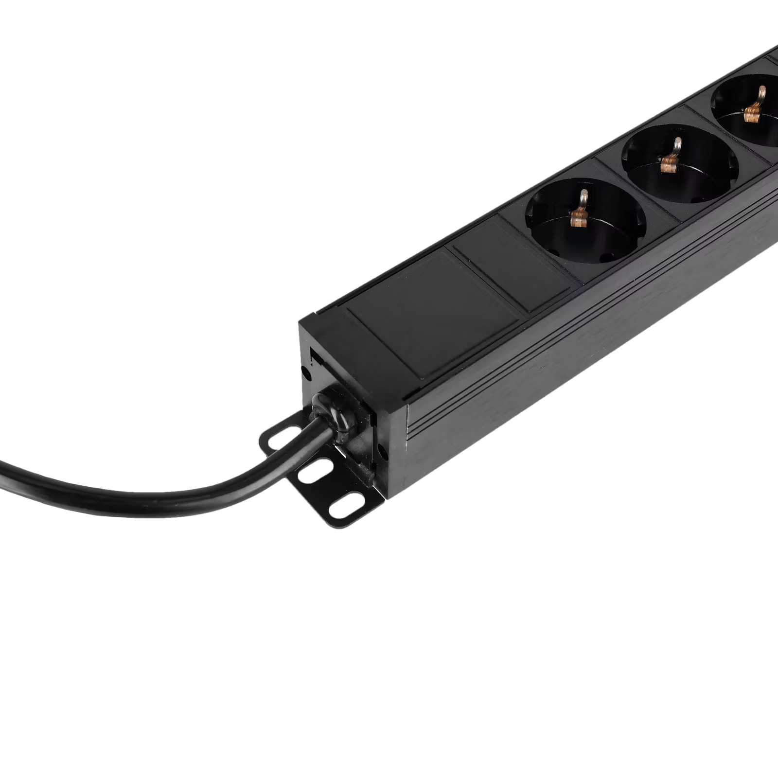 adam-hall-rack-pdu-8_67c099955bc2e.jpg