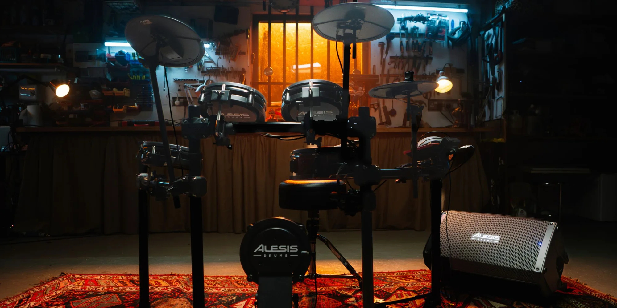 alesis-nitro-pro-xl-drum-kit_67a0edbf70176.jpg