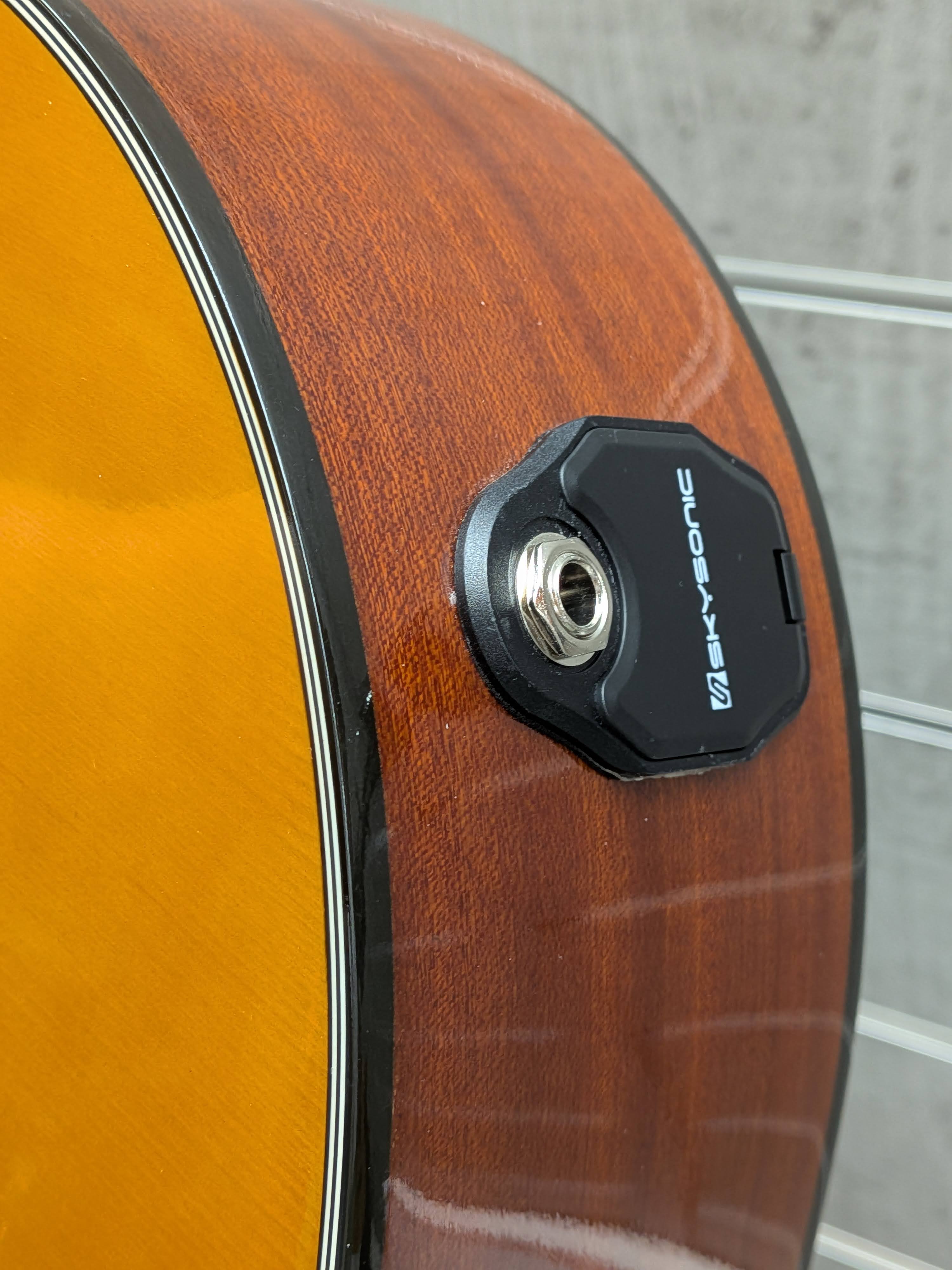 alysee-cl200ceg-guitarra-classica-cutaway-4-4-acabamento-brilhante_6a2c1d988ec6a.jpg