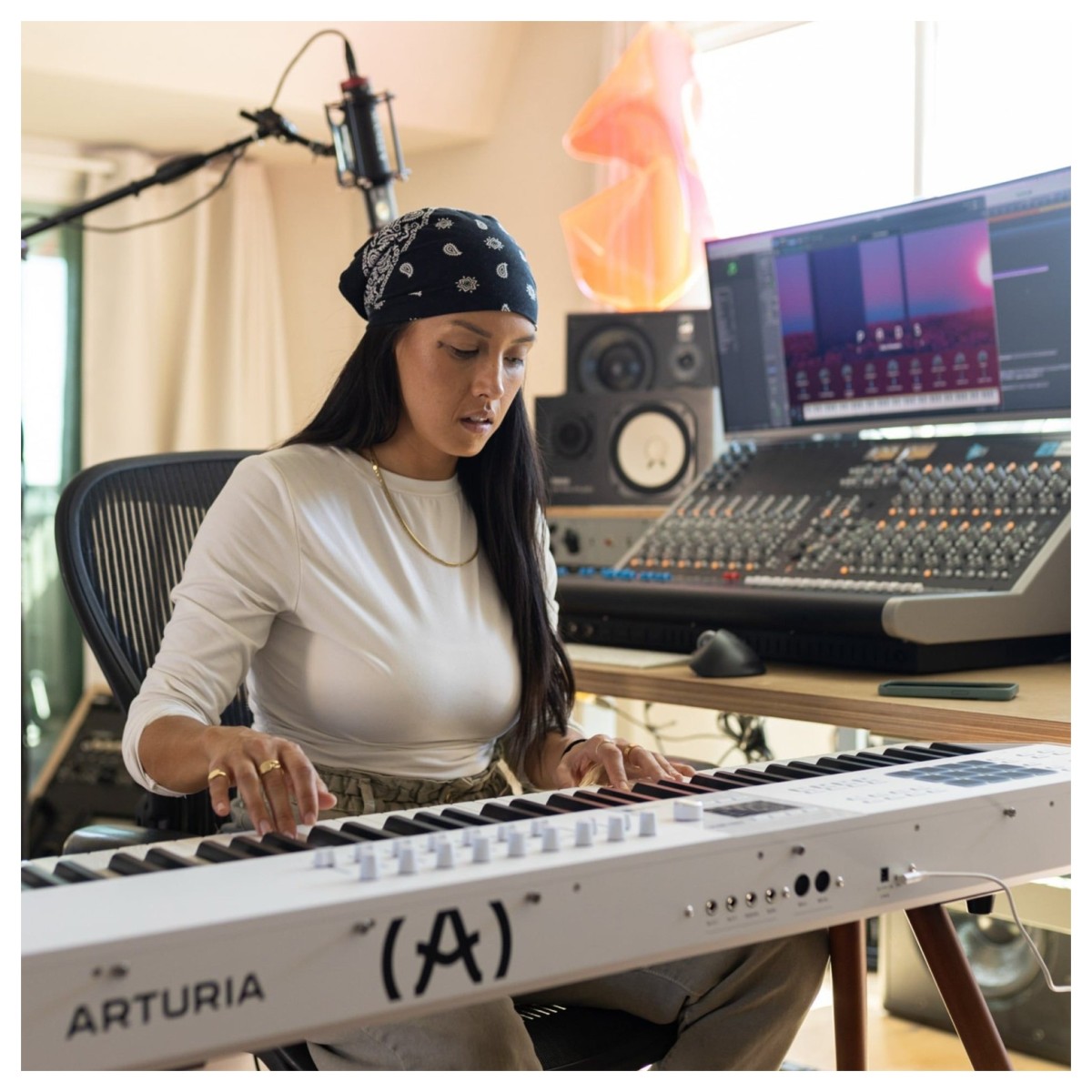 arturia-keylab-88-mk3-white_67dc35be201ac.jpg
