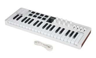 arturia-minilab-37-white_6a4bbe2a2b78b.jpg