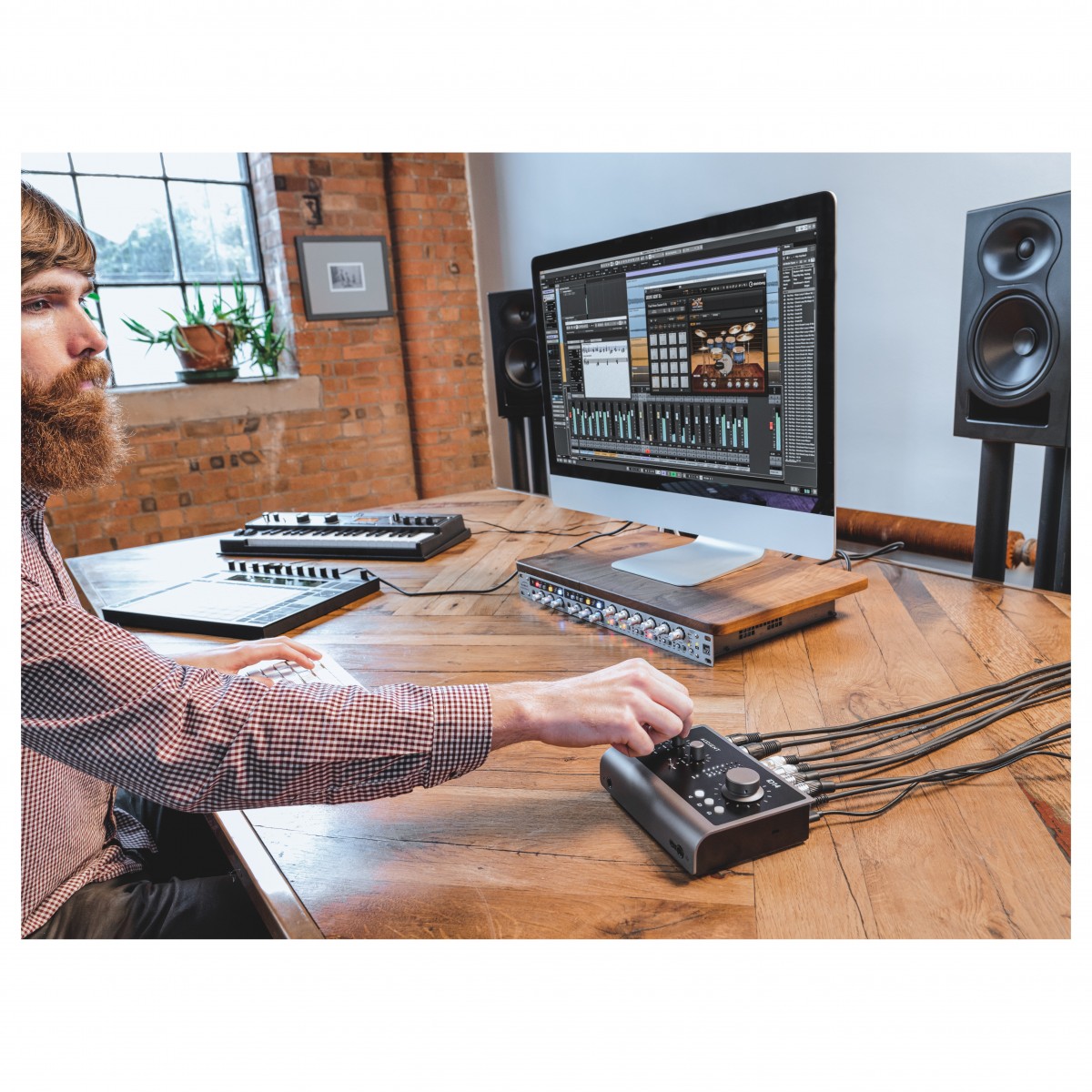 audient-id14-mkii_678a4b94a39a8.jpg