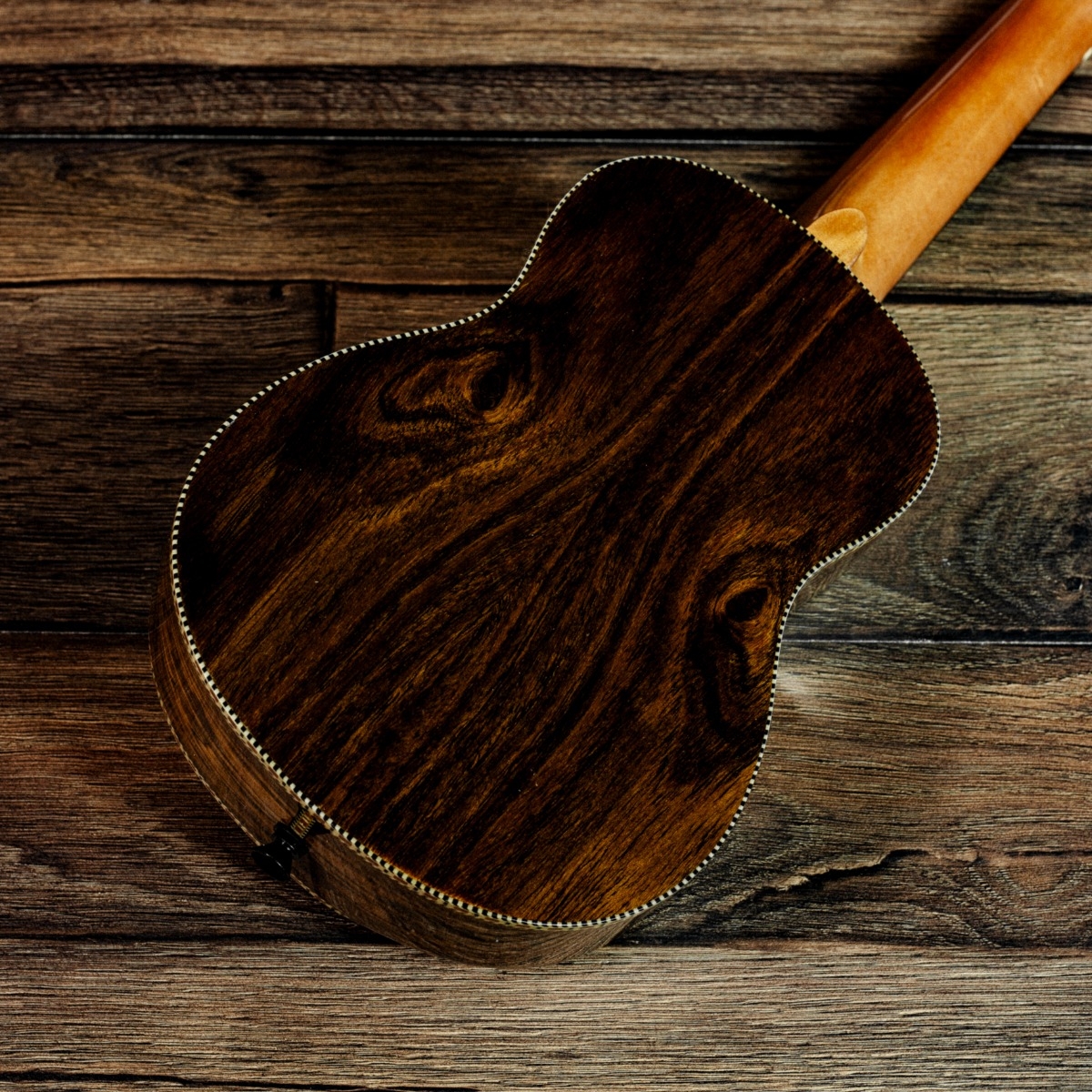 barnes-mullins-soprano-ukulele-becote_6915b7c81bfcd.jpg