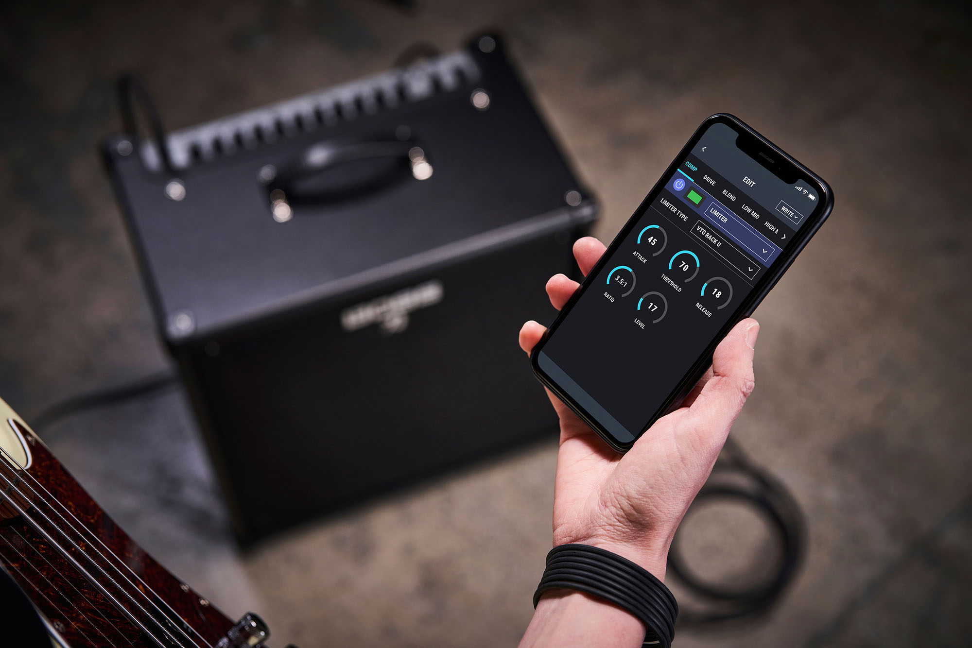 bboss-katana-110-bass-combo-de-baixo-profissional-classe-ab-110-watts-b_684096ff8c00d.jpeg