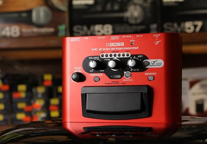bboss-ve-2-harmonizador-processador-voz-entradas-saidas-xlr-balanceadas-phantom-power-48v-vermelho-interface-audio-porta-usb-best-seller-b_68835c31604b1.jpg