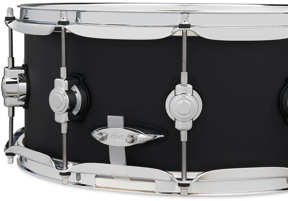 bdw-drums-design-satin-black-maple-snare-drum-6x14-ddlm0614ssbl-b_684c331fd7e6d.jpg