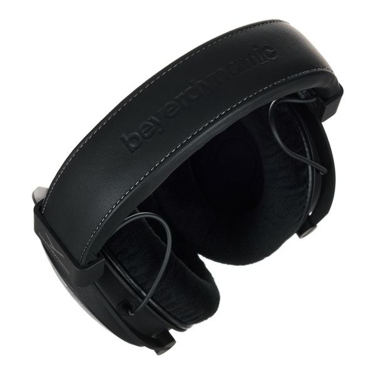 beyerdynamic-dt-1990-pro-mkii_68ffb1321ab15.png