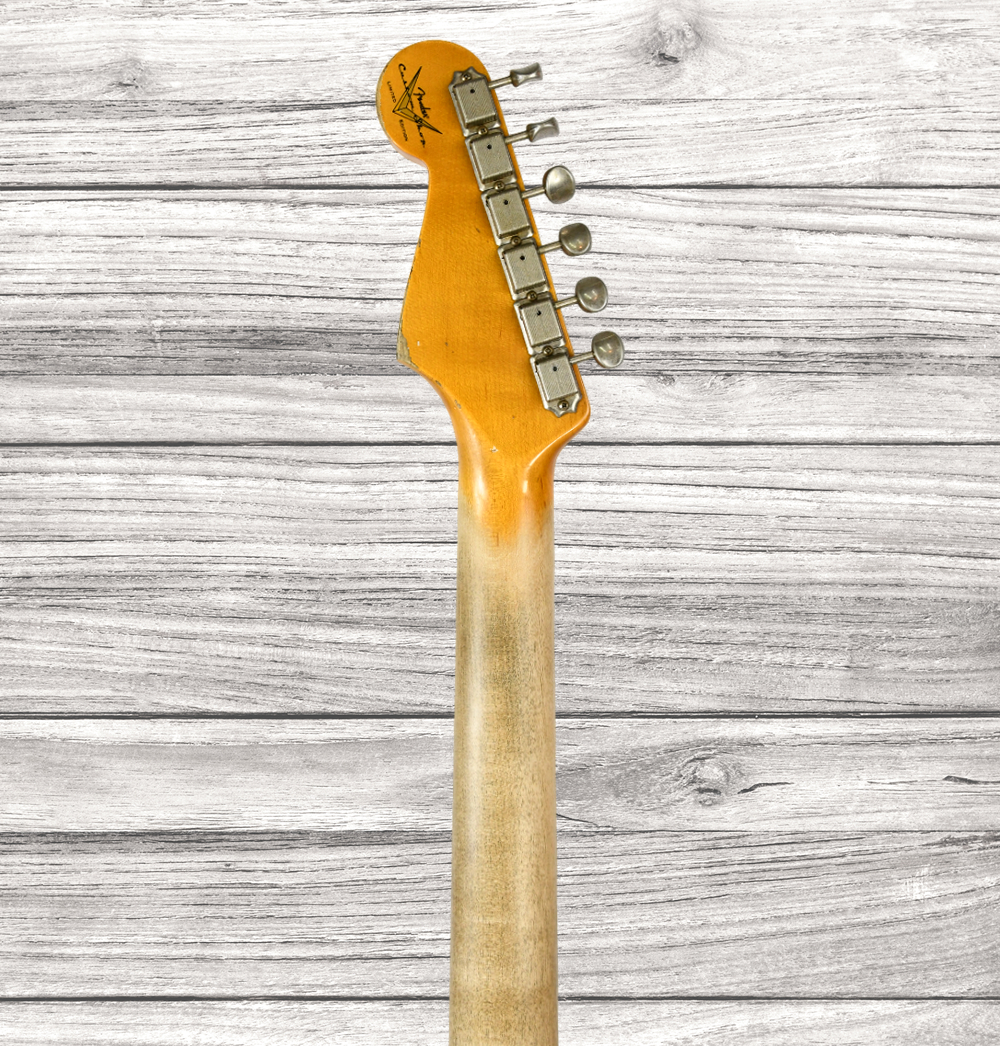 bfender-custom-shop-limited-edition-59-strat-b-super-heavy-relic-aged-vintage-white-over-chocolate-3-color-sunburst_64a6987822b91.jpg