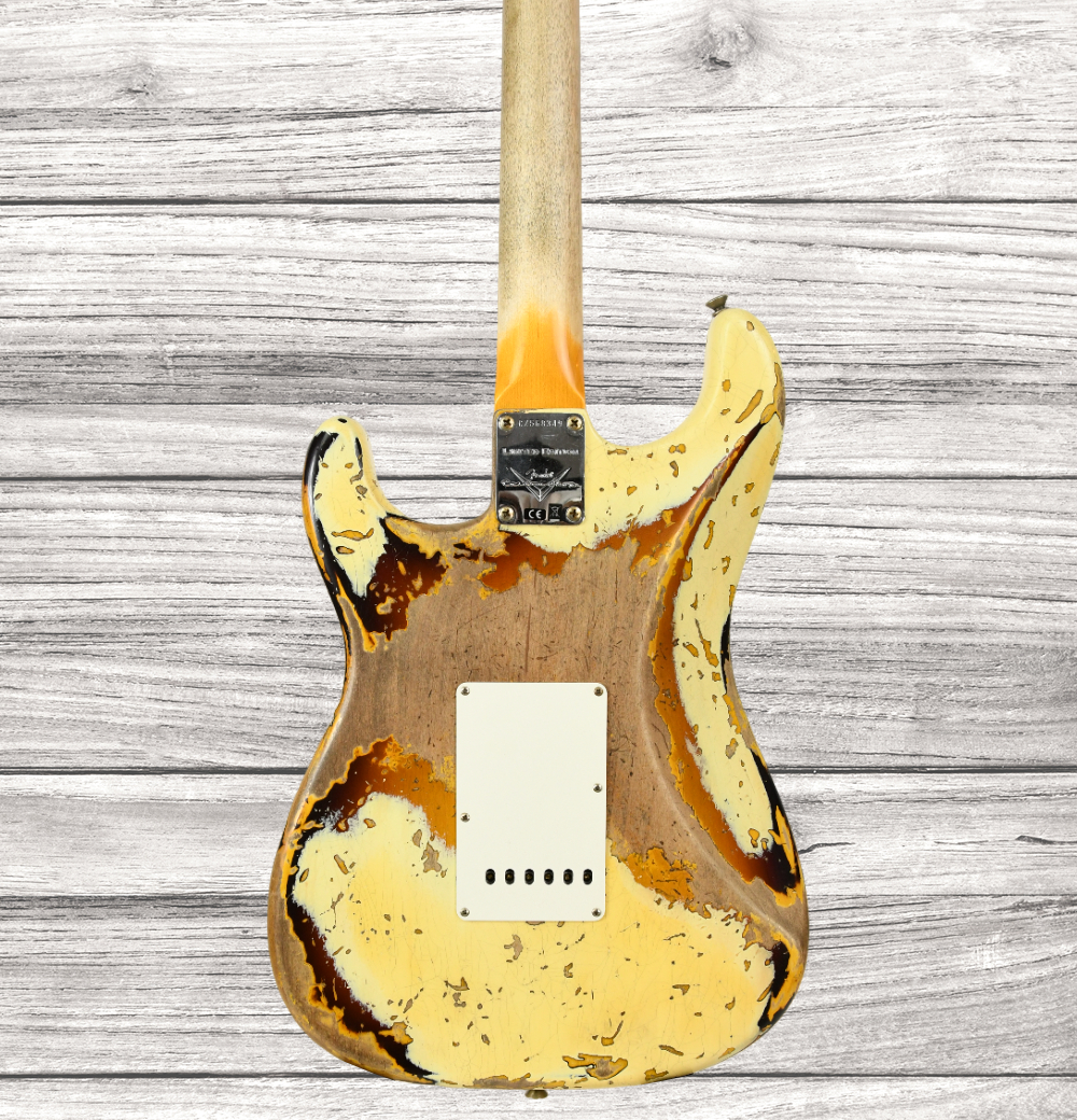 bfender-custom-shop-limited-edition-59-strat-b-super-heavy-relic-aged-vintage-white-over-chocolate-3-color-sunburst_64a698794ac6b.jpg