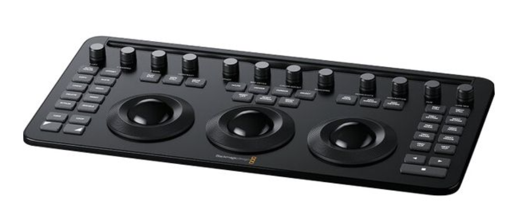 blackmagic-design-resolve-micro-color-panel-en_69149ac51b730.png