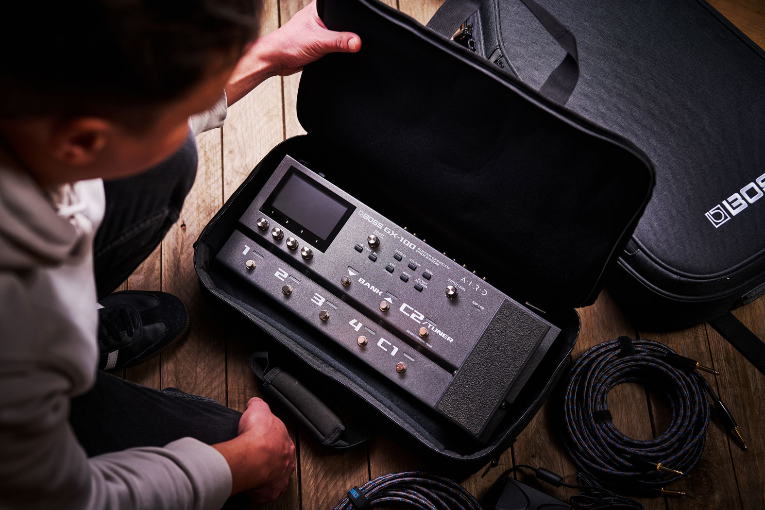 boss-cb-bm-medium-multi-effects-bag_679a398a8bbef.jpg