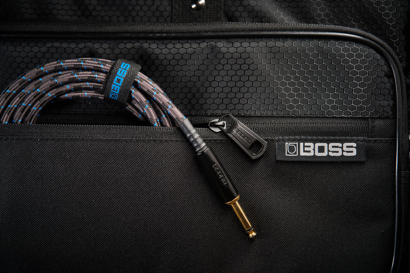 boss-cb-bm-medium-multi-effects-bag_679a3993568a3.jpg
