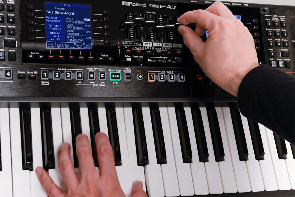 broland-e-a7-expandable-professional-arranger-workstation-entretenimento-visor-duplo-61-teclas-b_682aed5720cc0.jpg