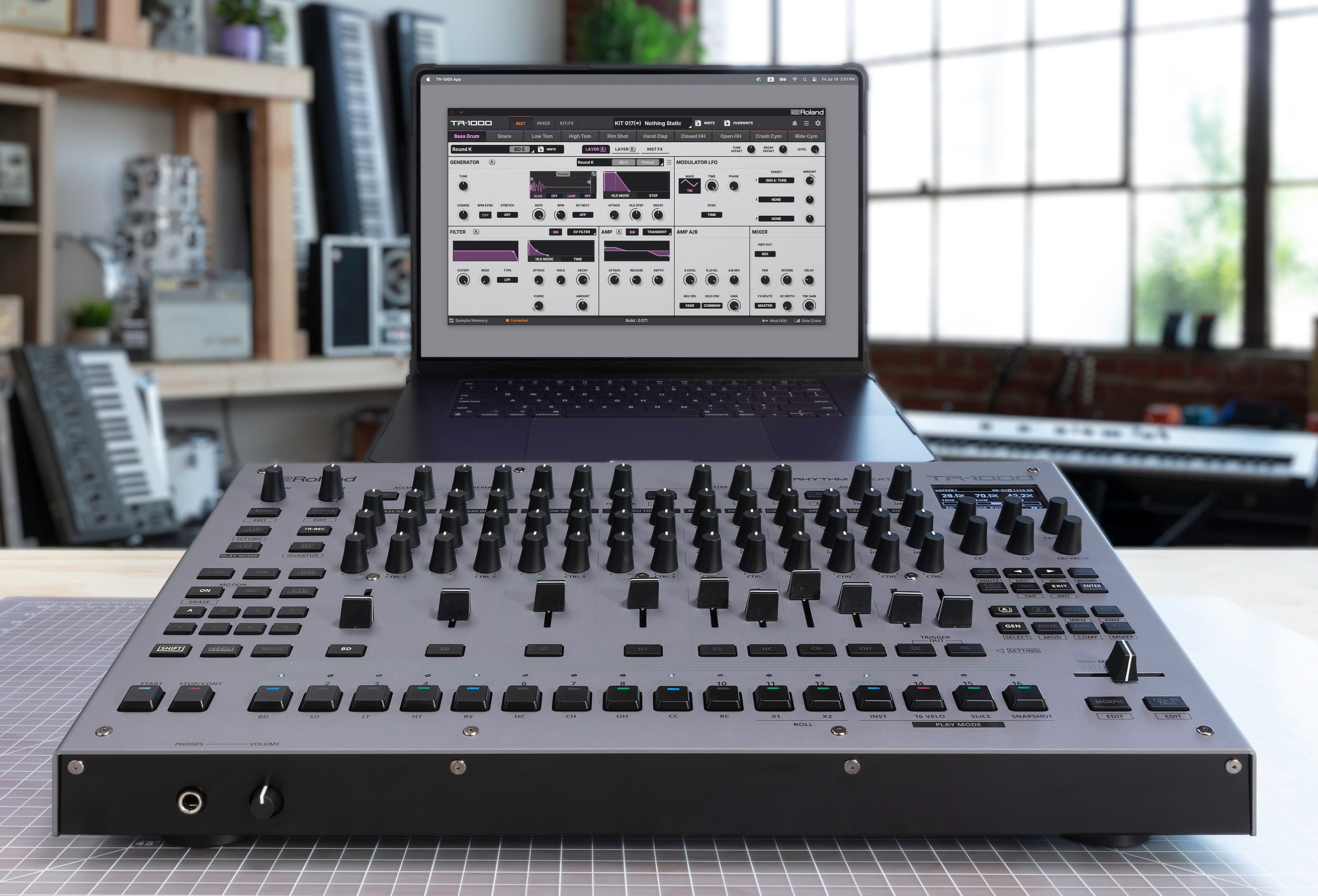 broland-tr-1000-rhythm-creator-drum-machine-16-instrumentos-analogicos-tr-808-e-tr-909-b_68dd453e865dc.jpeg