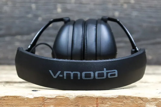 bv-moda-m-200-studio-headphones-cable-with-microphone-travel-case-b_68188a7b40be2.jpg