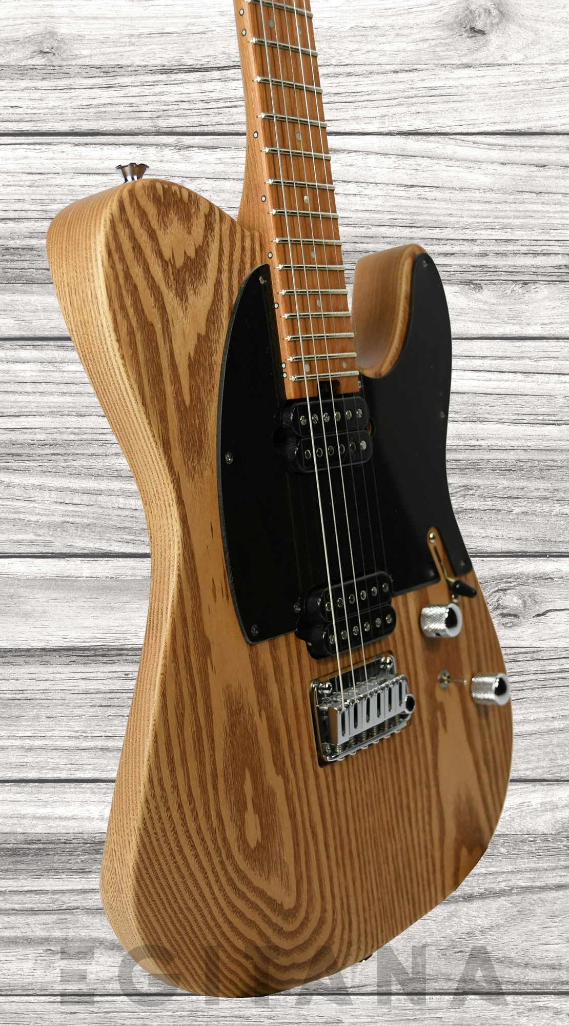 charvel-pro-mod-so-cal-st2-hh-2pt-nt_63566cbfca5ea.jpg