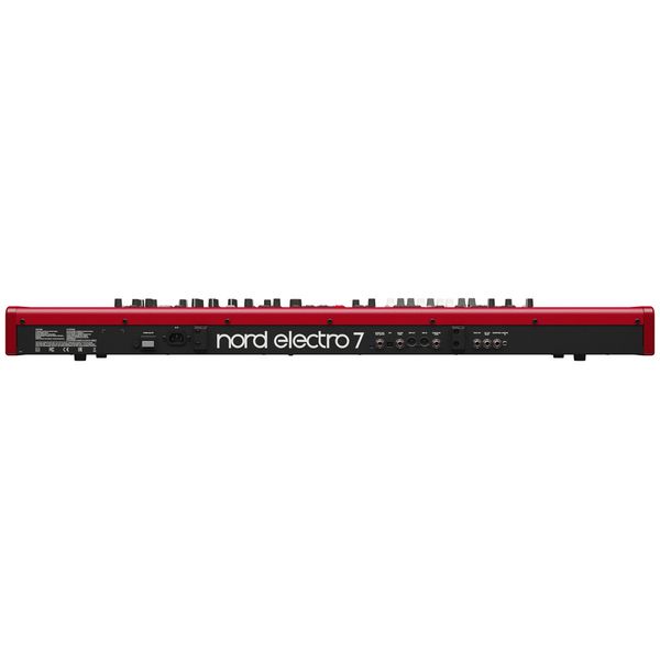 clavia-nord-electro-7-73_6a43f05eedd60.jpg
