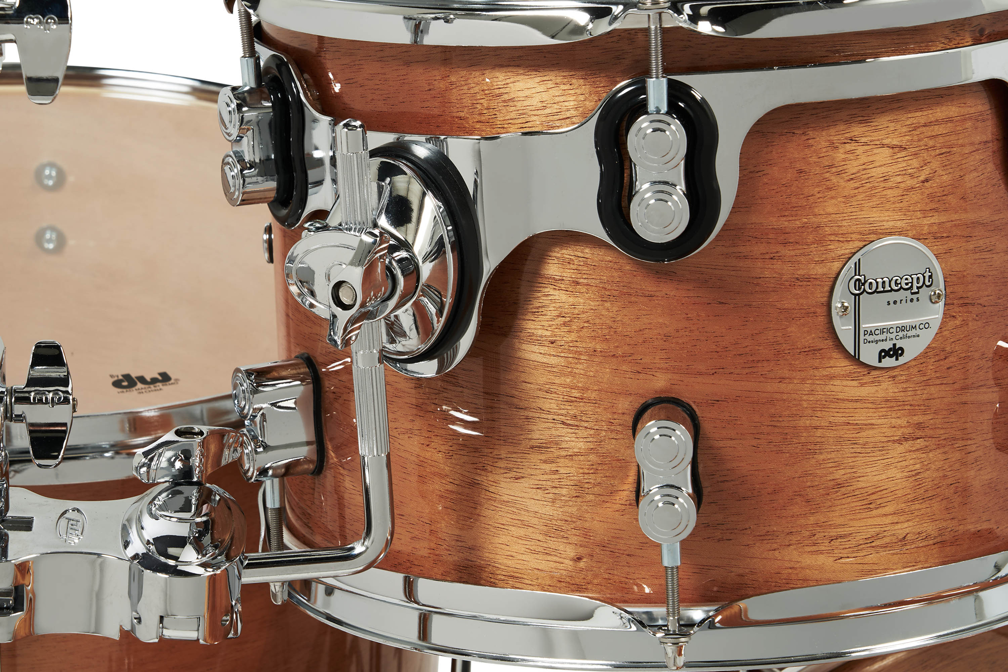 dw-pdp-concept-maple-cm5-exotic-honey-mahogany-lacquer-kit-5-pcs-bd-22-pdcmx2215hm_67d9c5741617a.jpg