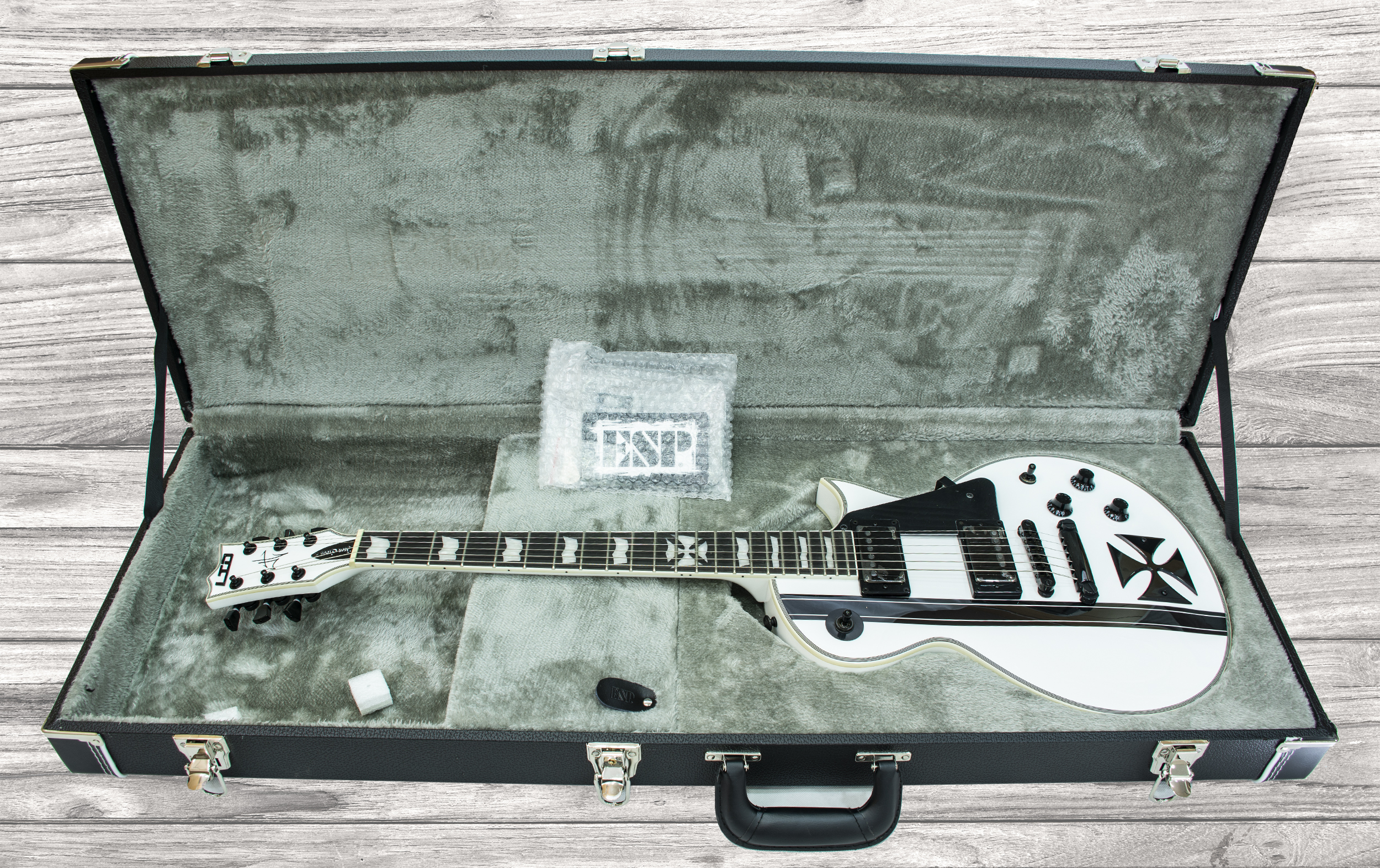 esp-ltd-iron-cross-sw_5ed0f87978ad4.jpg