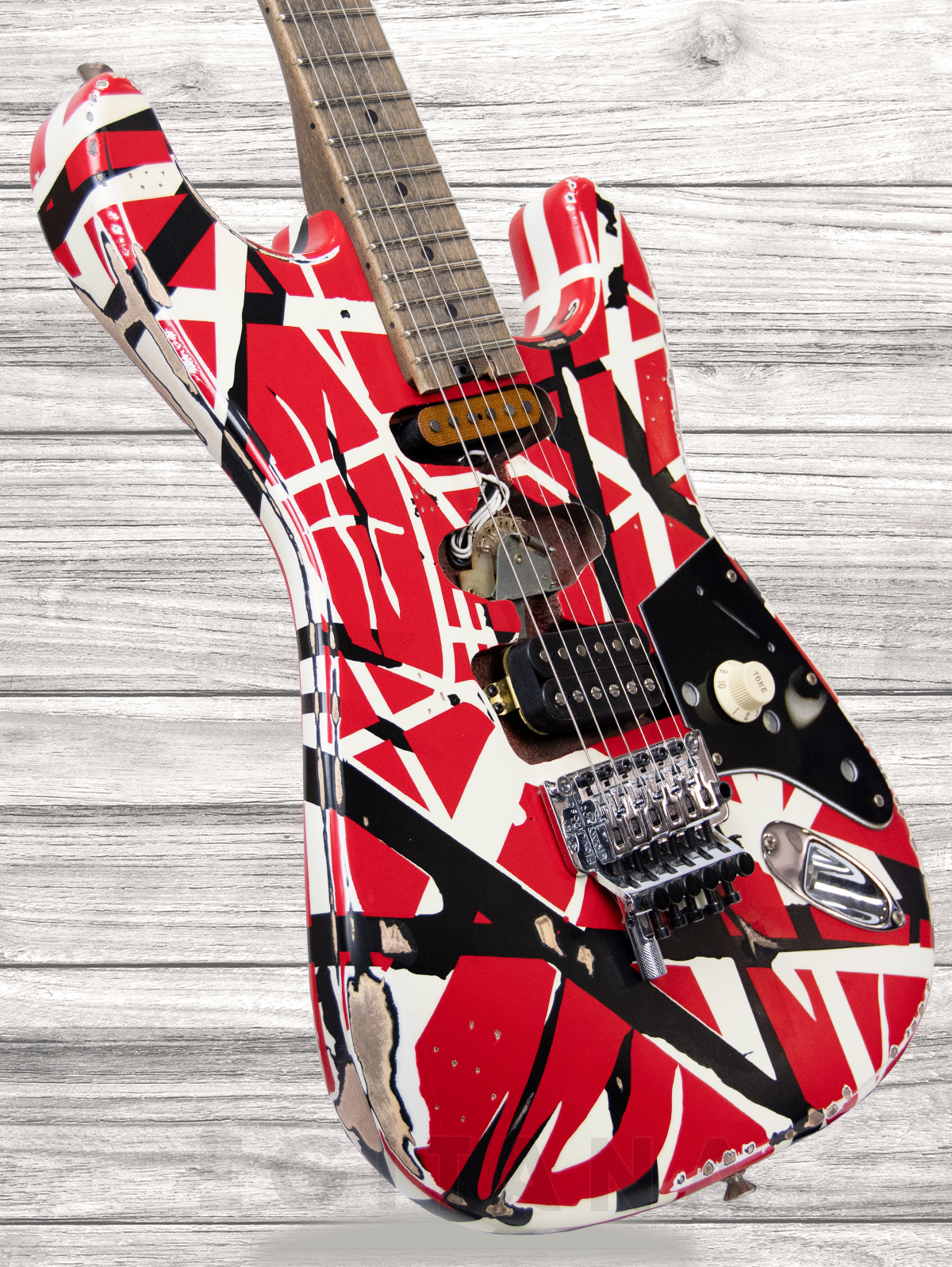 evh-striped-frankie-red-white-black_60d1ab5632159.jpg