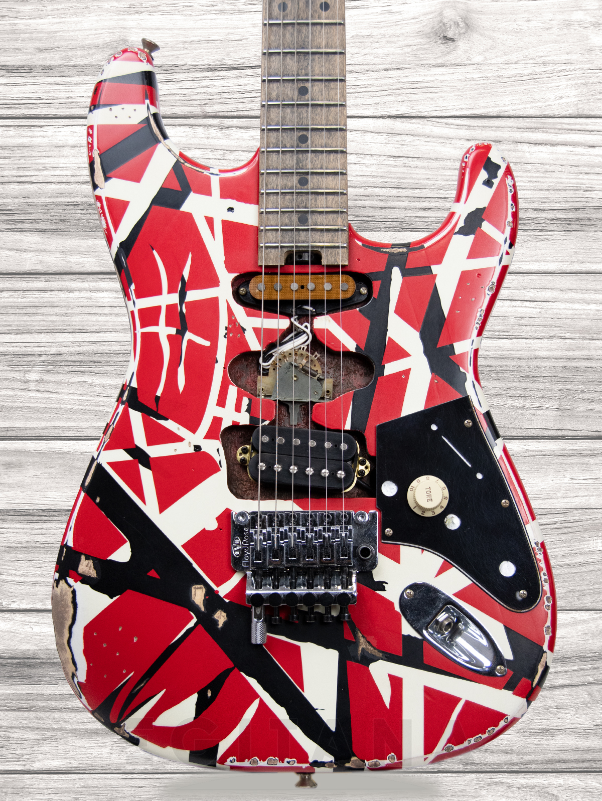 evh-striped-frankie-red-white-black_60d1ab583c099.jpg