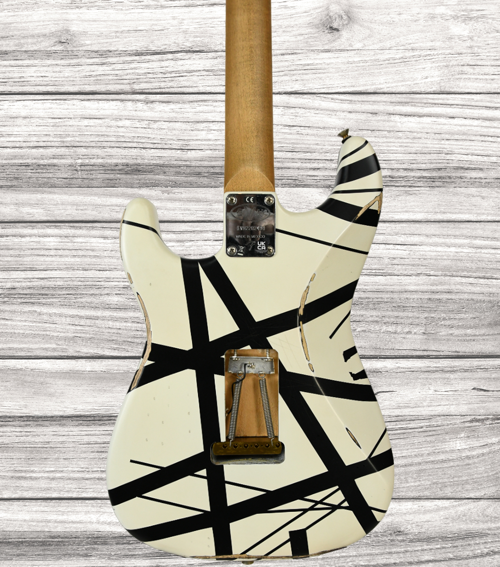 evh-striped-series-78-eruption-maple-fingerboard-white-with-black-stripes-relic_64a69cc45b352.jpg