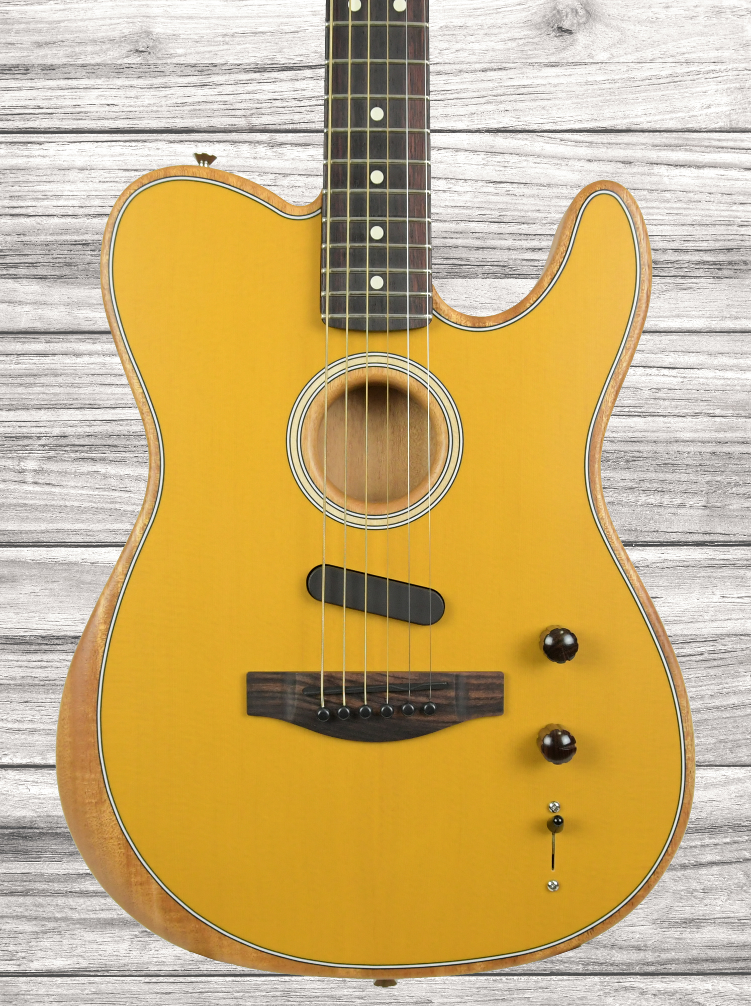 fender-acoustasonic-player-telecaster-butterscotch-blonde_61d829fae93b8.jpg