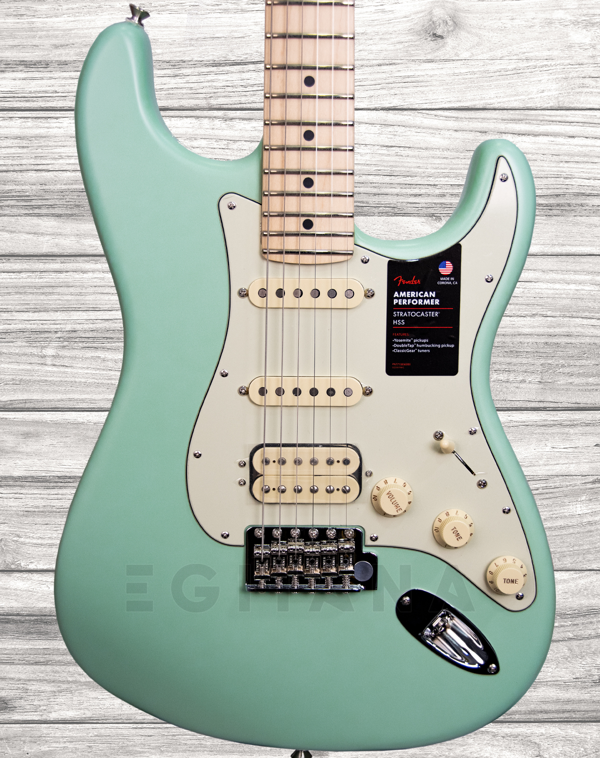 fender-am-perf-strat-hss-mn-sfg_5f36a939afbbc.jpg