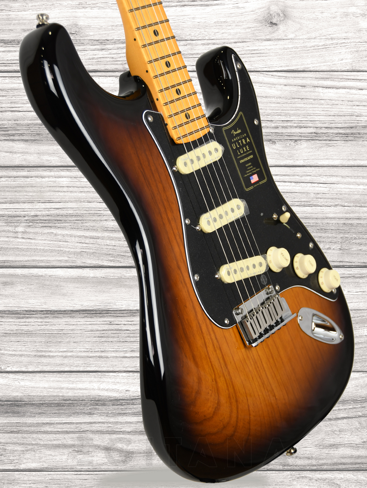 fender-am-ultra-luxe-strat-mn-2cs_60e880cff2f40.jpg