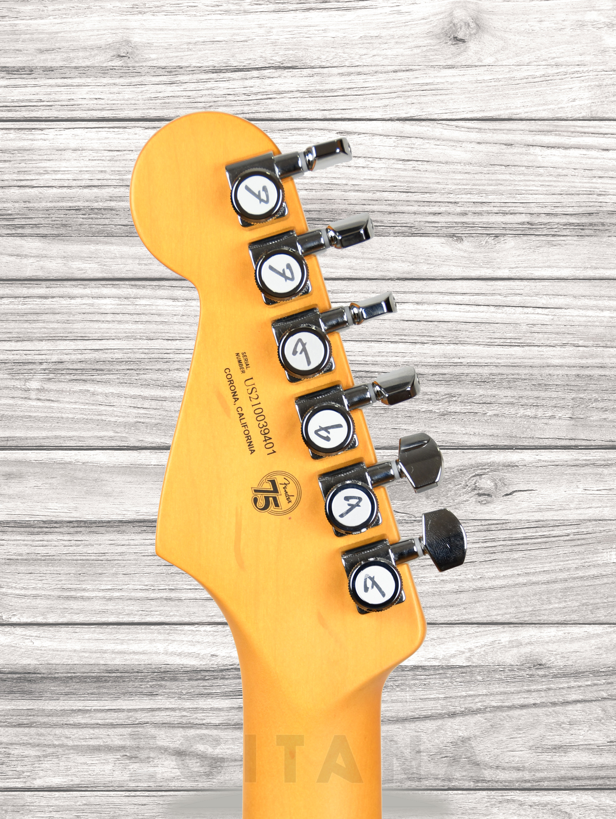 fender-am-ultra-luxe-strat-mn-2cs_60e880d2b9aec.jpg