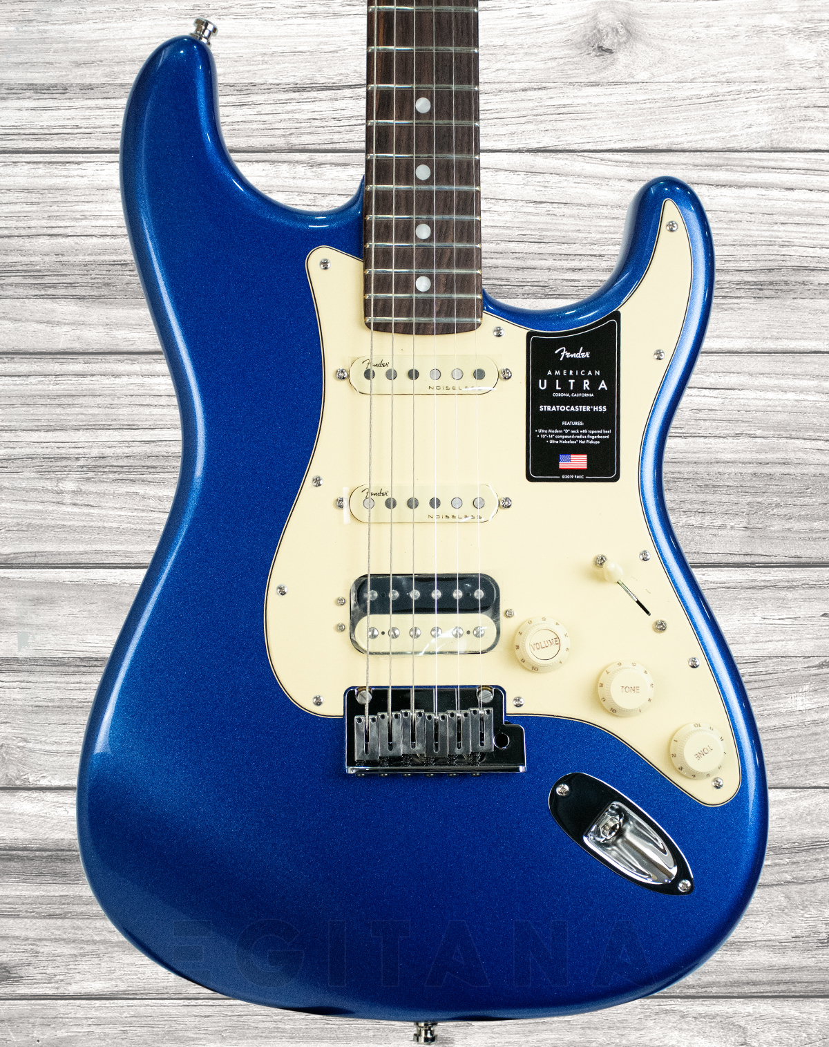 fender-am-ultra-strat-rw-hss-c-blue_5ef377ce93798.jpg