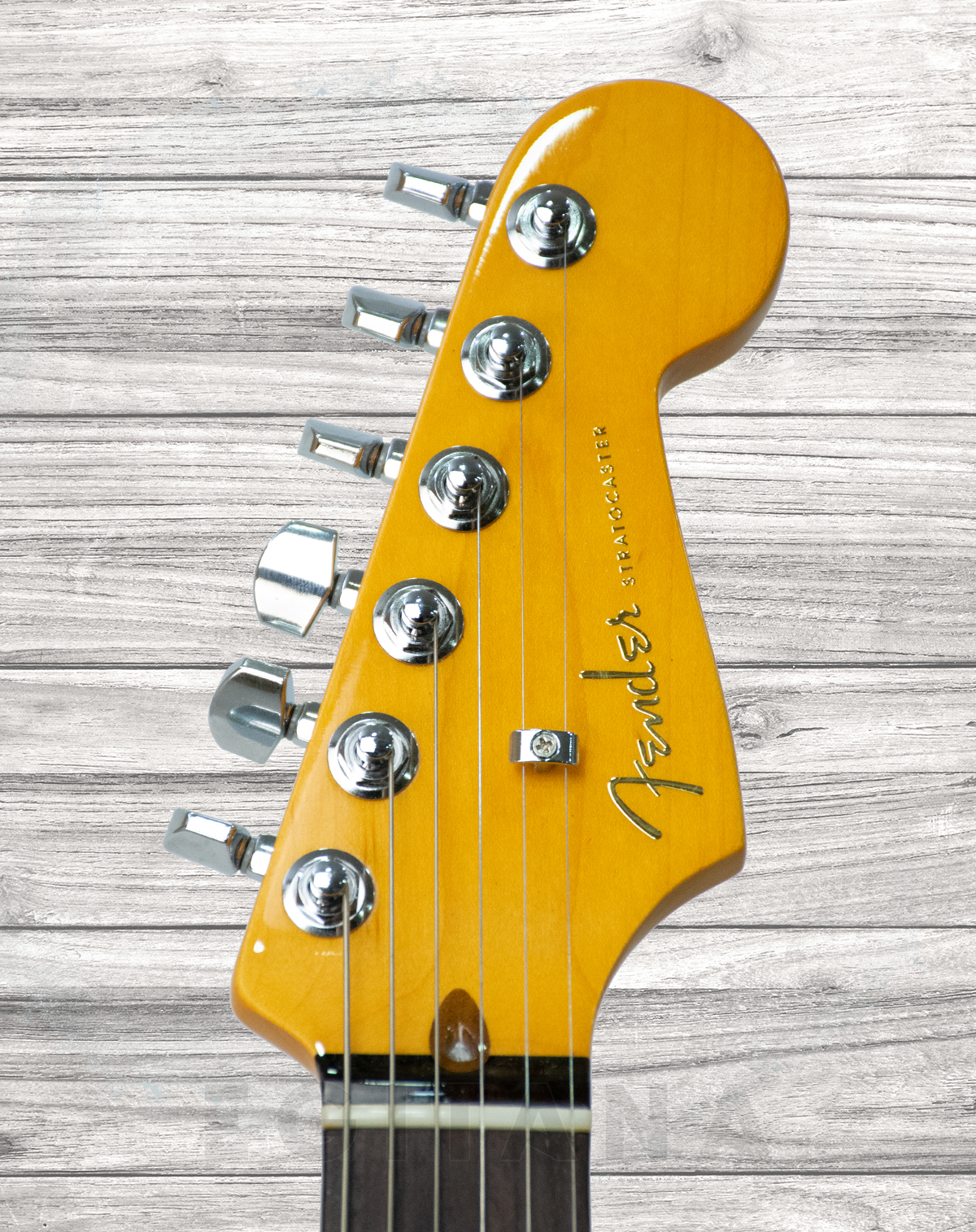 fender-am-ultra-strat-rw-hss-c-blue_5ef377cfa9c9c.jpg