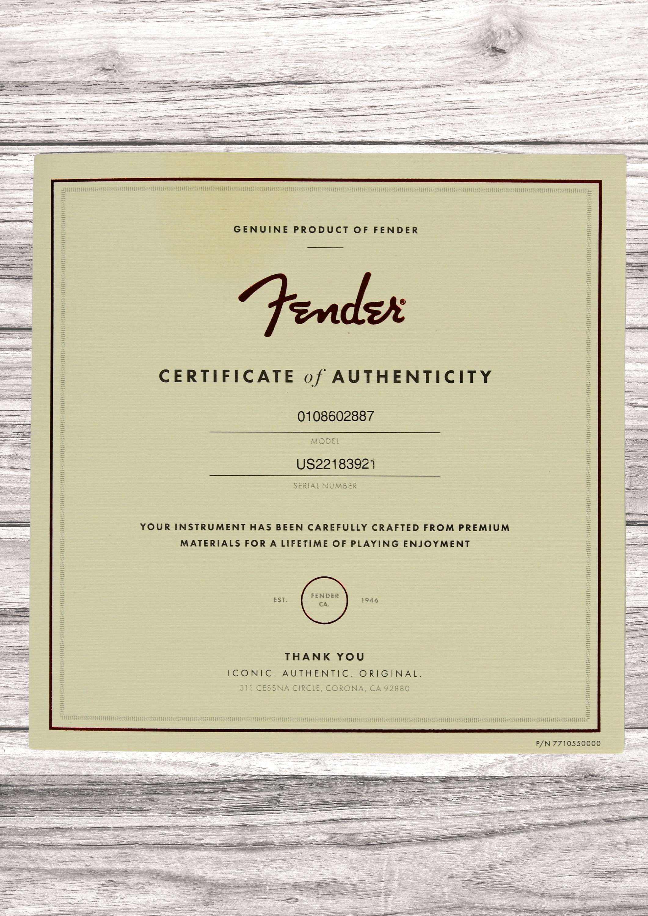 fender-american-james-burton-limited-edition-maple-fingerboard-red-paisley-flames_6908d0ddbeb45.jpg