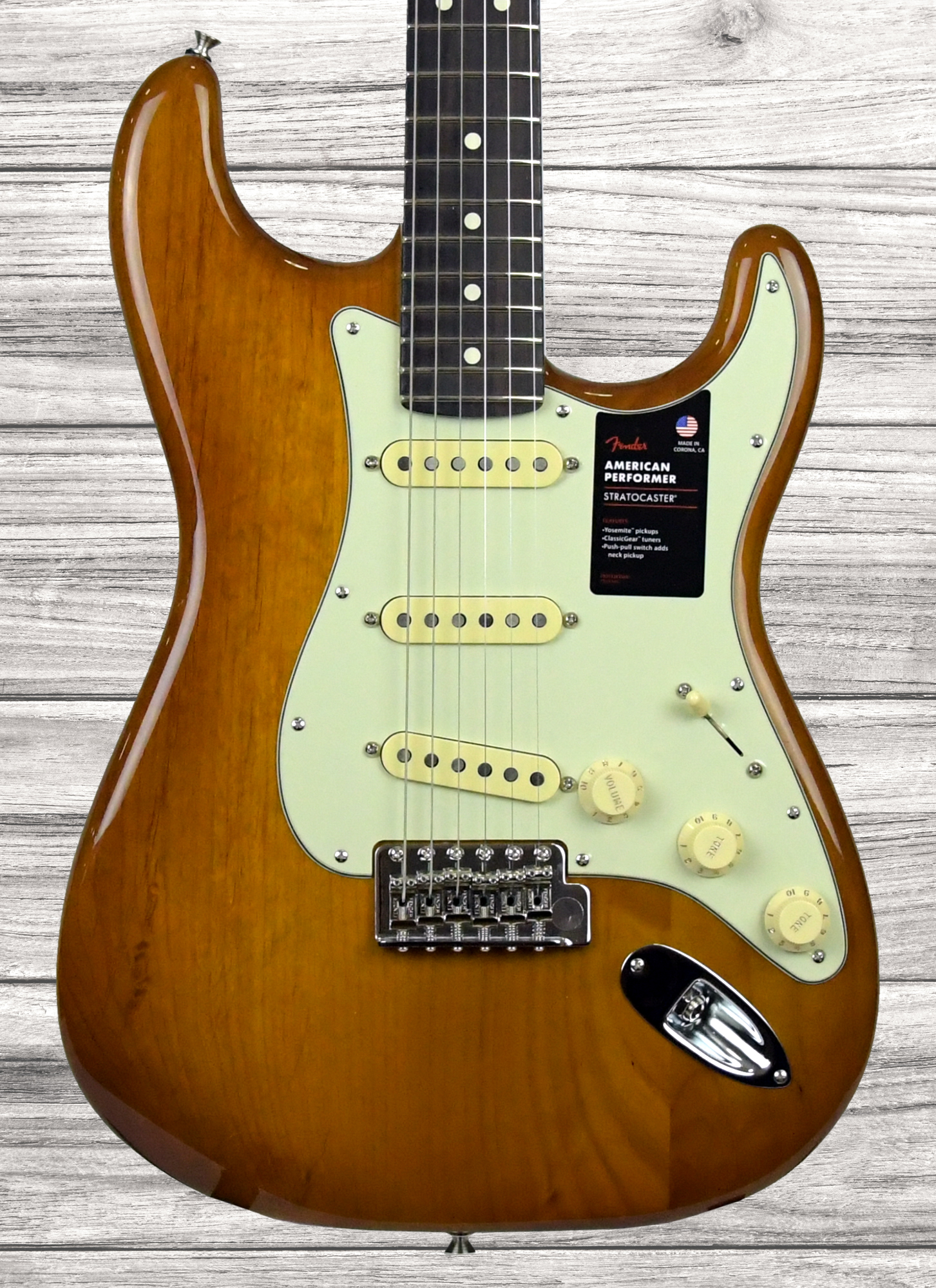 fender-american-perf-stratocaster-rw-honey-burst_622f55a93ef7b.jpg