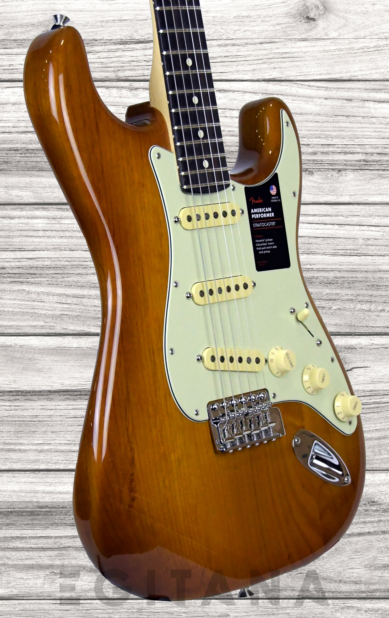 fender-american-perf-stratocaster-rw-honey-burst_622f55aaa124f.jpg