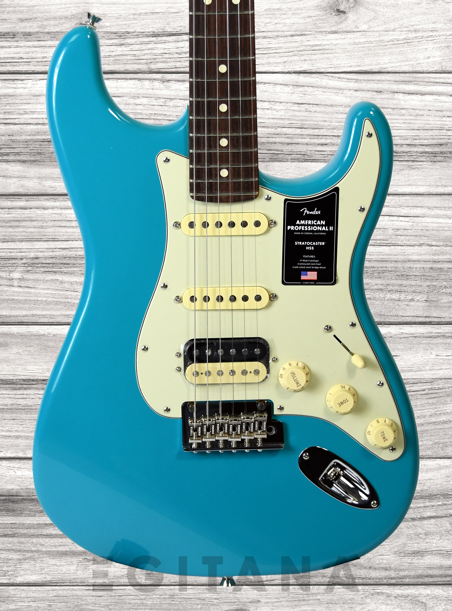fender-american-pro-ii-strat-hss-mbl_635025d160907.jpg