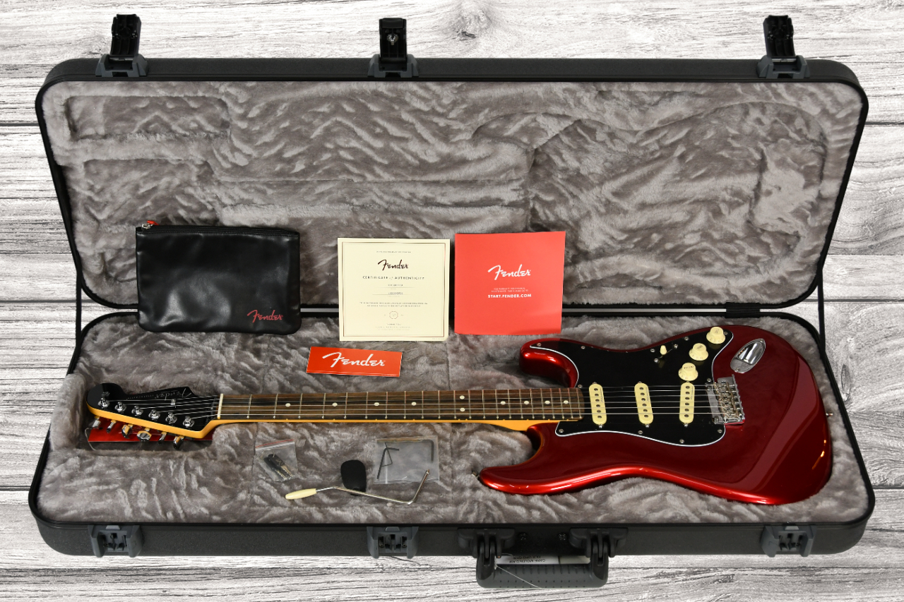 fender-american-professional-ii-candy-apple-red-exclusivo-egitana_66042fed85ee9.jpg