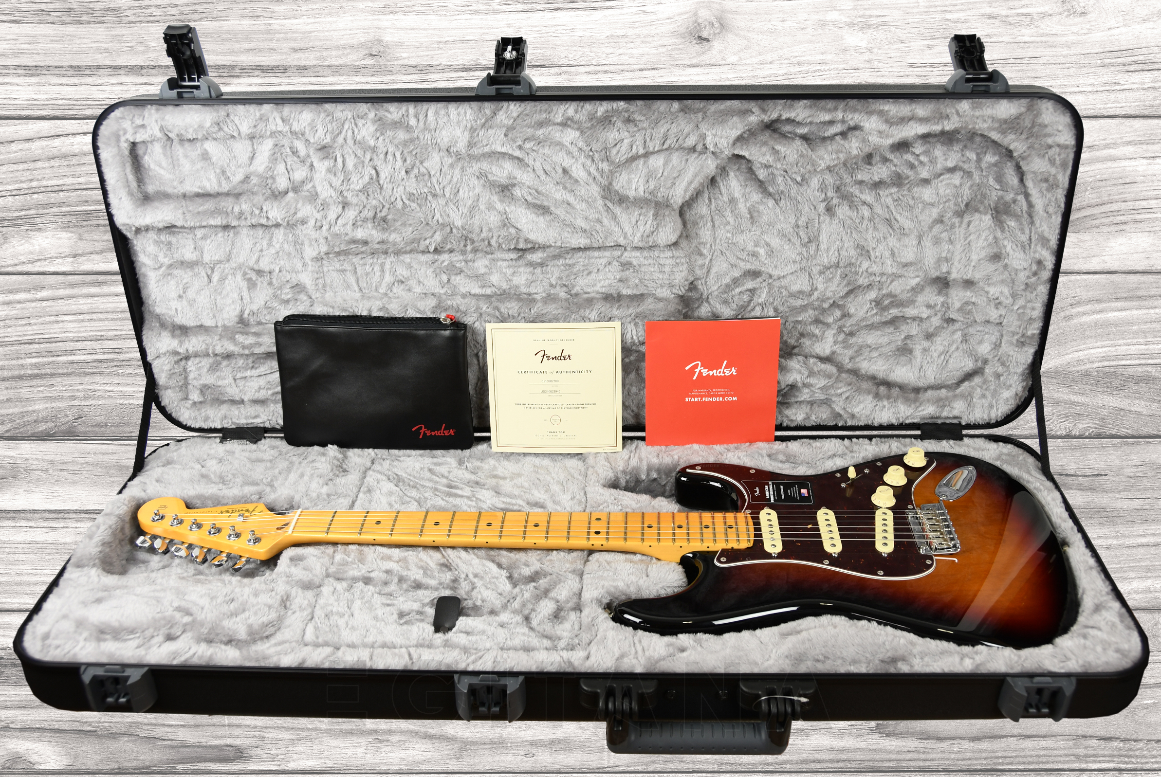 fender-american-professional-ii-stratocaster-mn-3-color-sunburst_60e470ebdfdd6.jpg