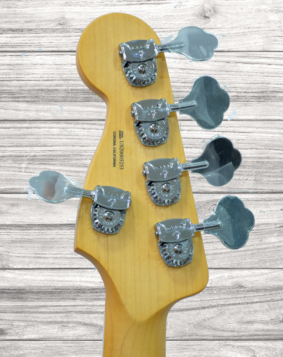 fender-american-ultra-j-bass-v-rw-ultrburst_5ecbf0adc2d57.jpg