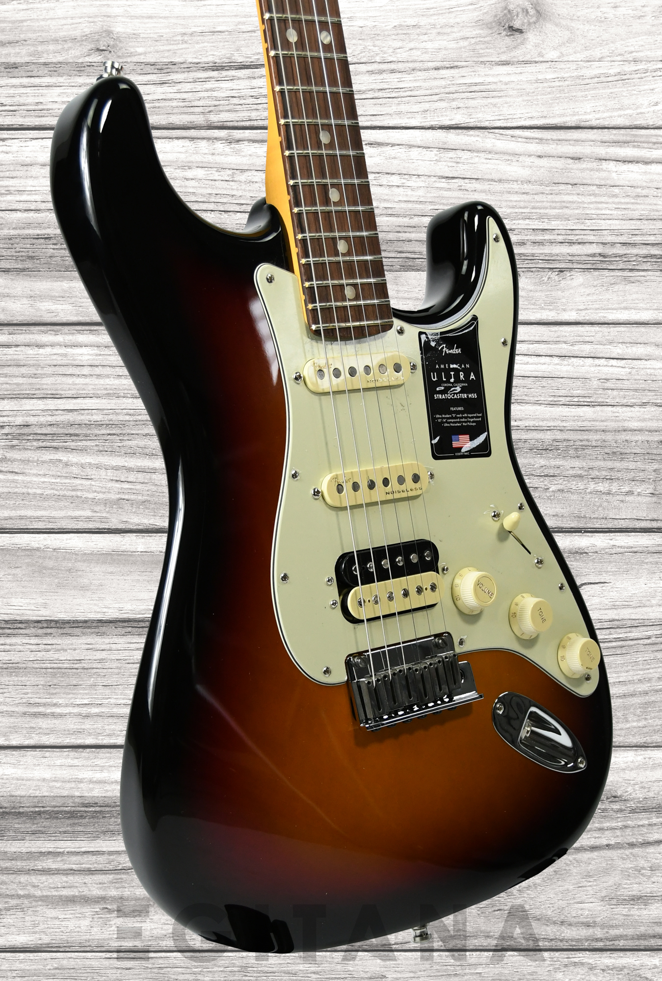 fender-american-ultra-strat-hss-rw-ultra-burst_63510c4be150c.jpg