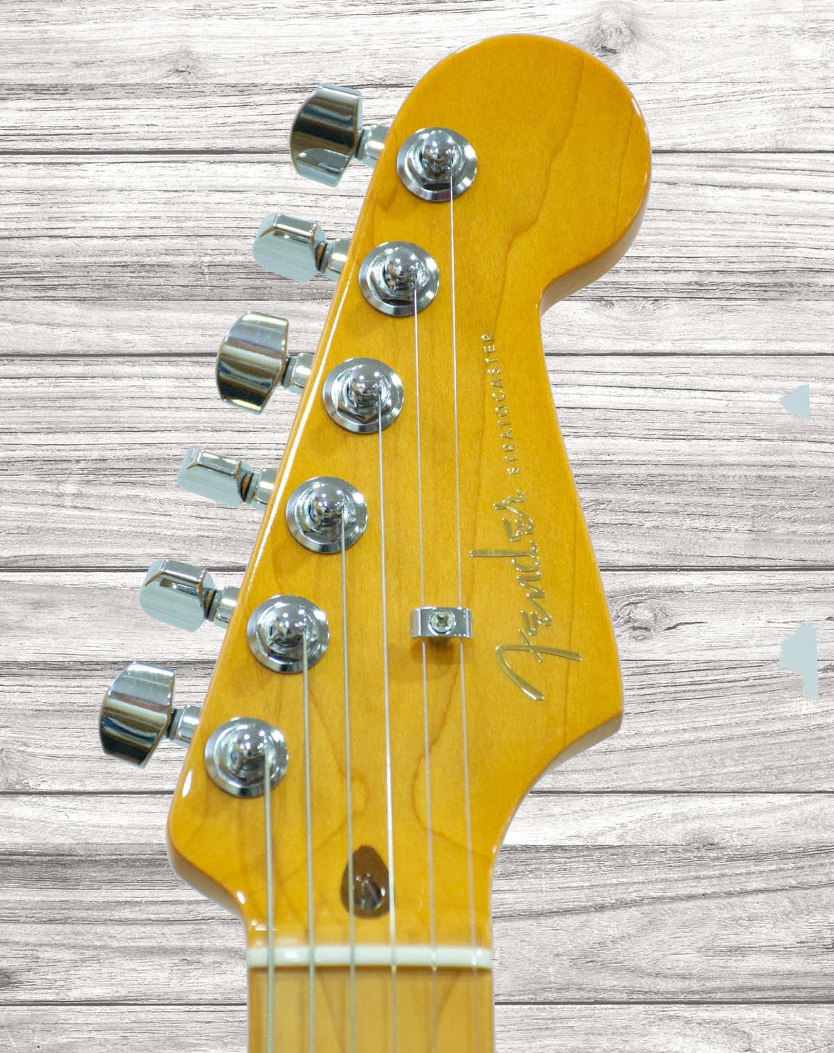 fender-american-ultra-strat-mn-ultraburst_5ede214316008.jpg