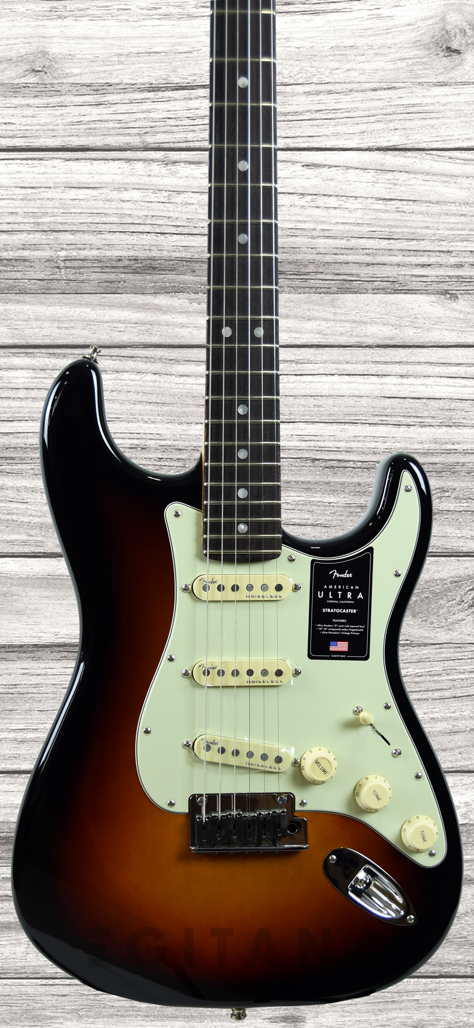 fender-american-ultra-strat-rw-ultraburst_612df28568bcf.jpg