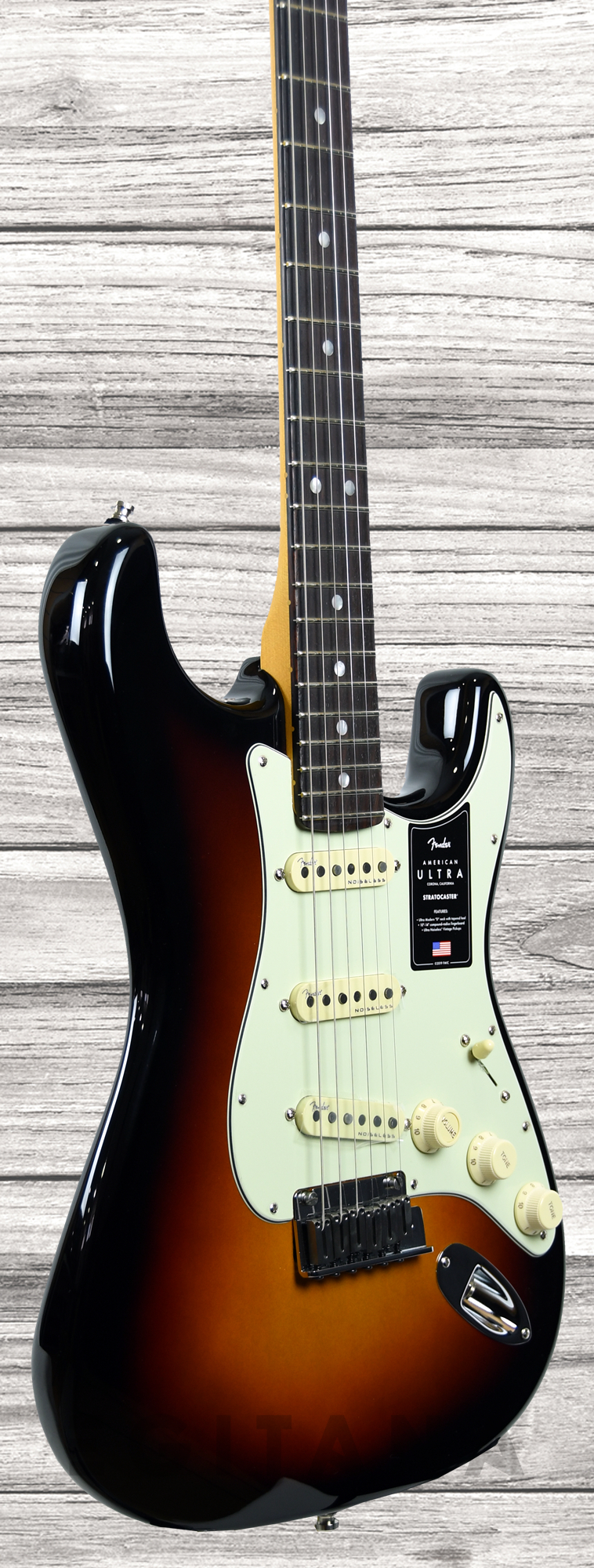 fender-american-ultra-strat-rw-ultraburst_612df286963d2.jpg