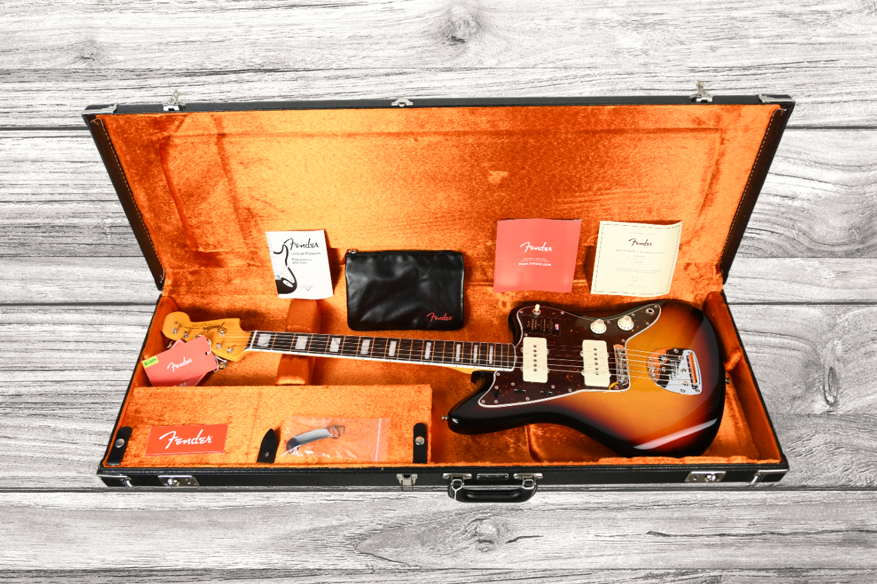fender-american-vintage-ii-1966-jazzmaster-rosewood-fingerboard-3-color-sunburst_6426e8722a294.jpg