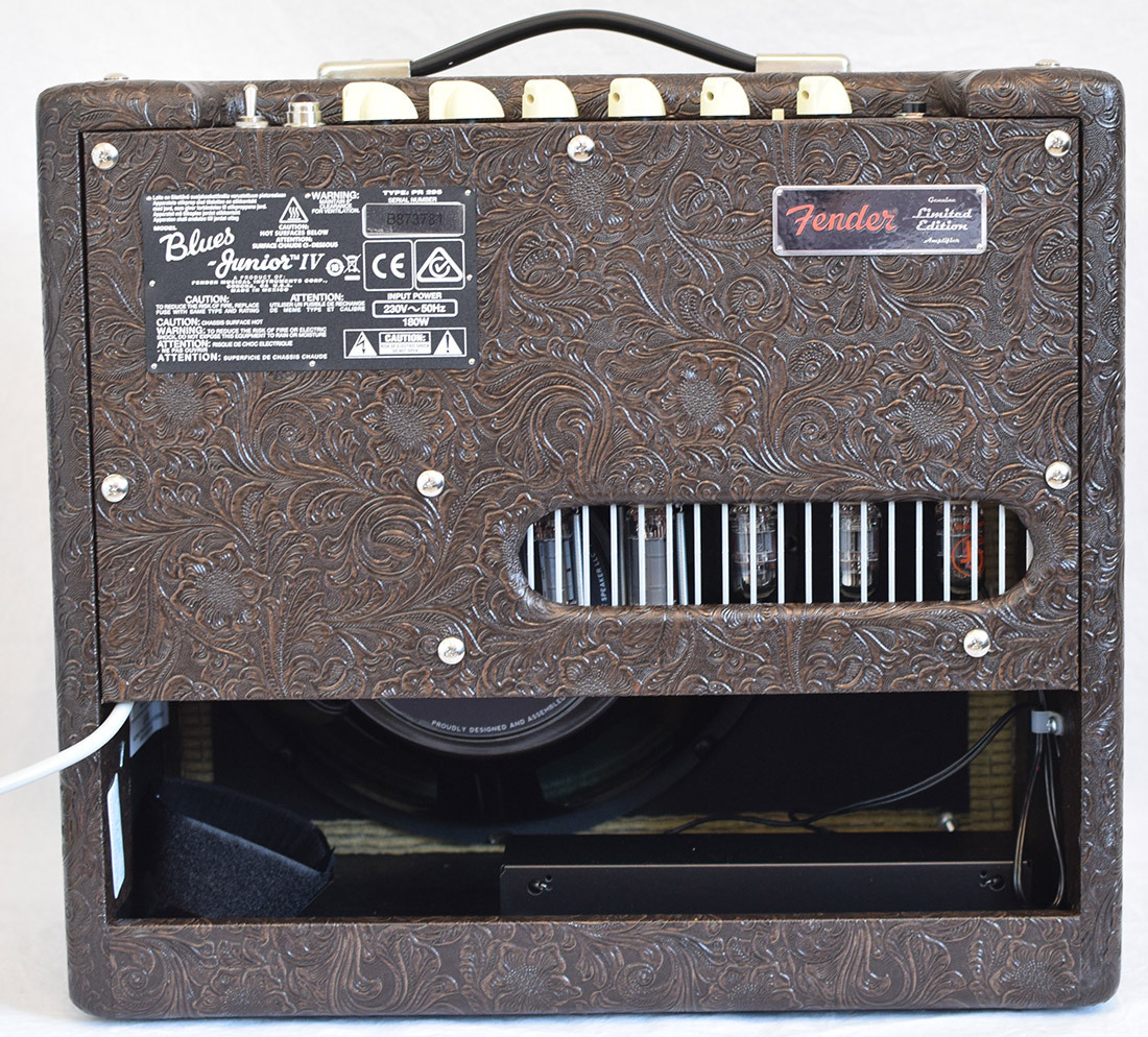 fender-blues-jr-iv-western-crex-230v_638749726f4ac.jpg