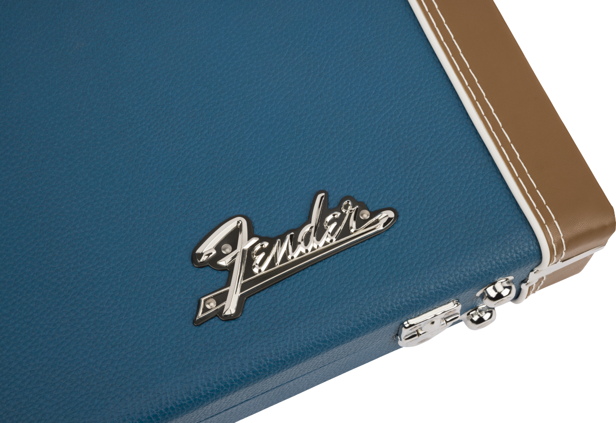 fender-classic-series-wood-case-strat-tele-lake-placid-blue_6319b70b3f59b.jpg