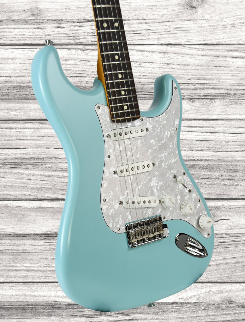 fender-cory-wong-strat-daphne-blue-edicao-limitada_65d7780c1304a.jpg