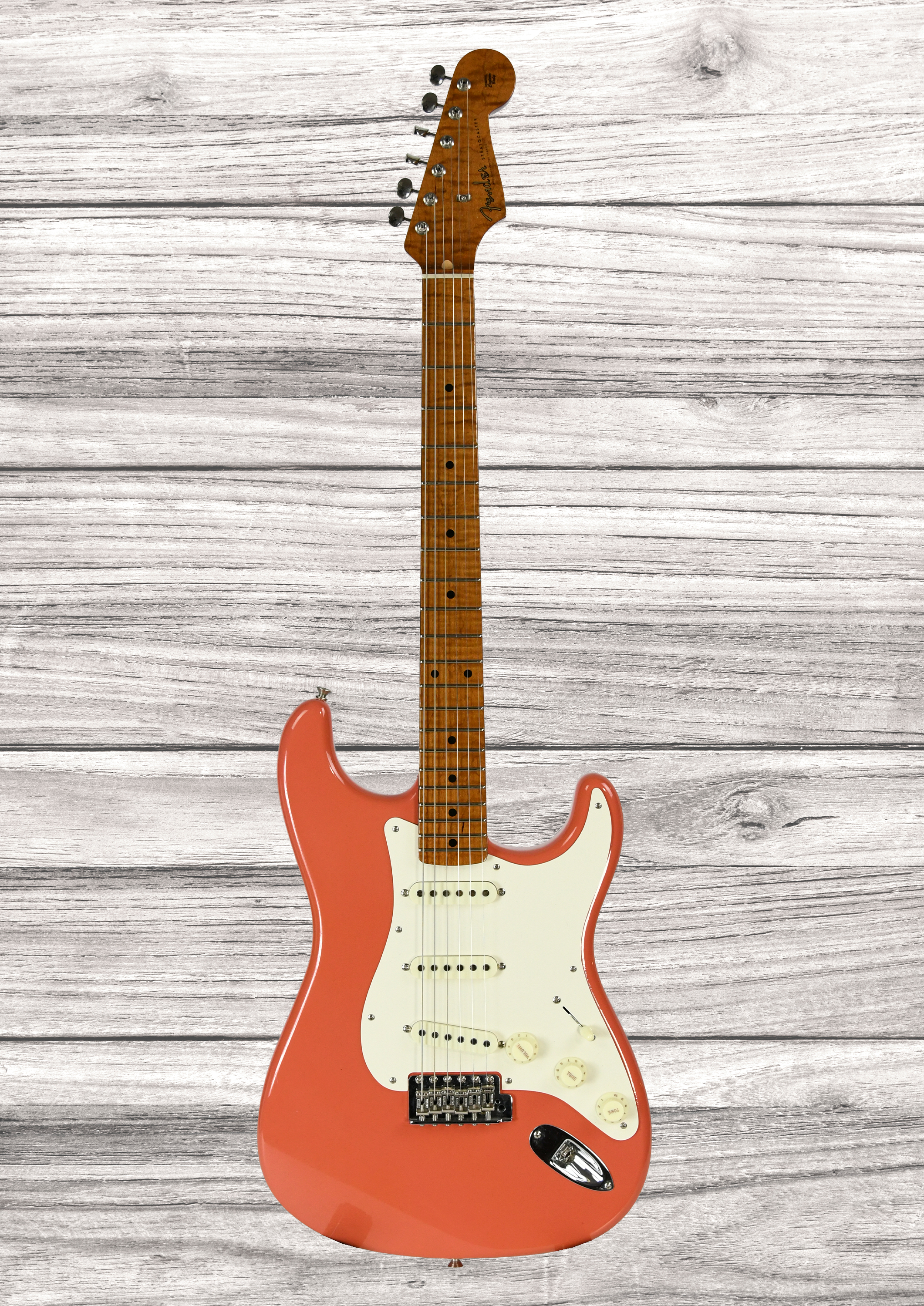 fender-custom-shop-50s-limited-edition-roasted-dlx-closet-classic-1-piece-4a-roasted-flame-maple-faded-aged-tahitian-coral_6937f71a9f234.jpg