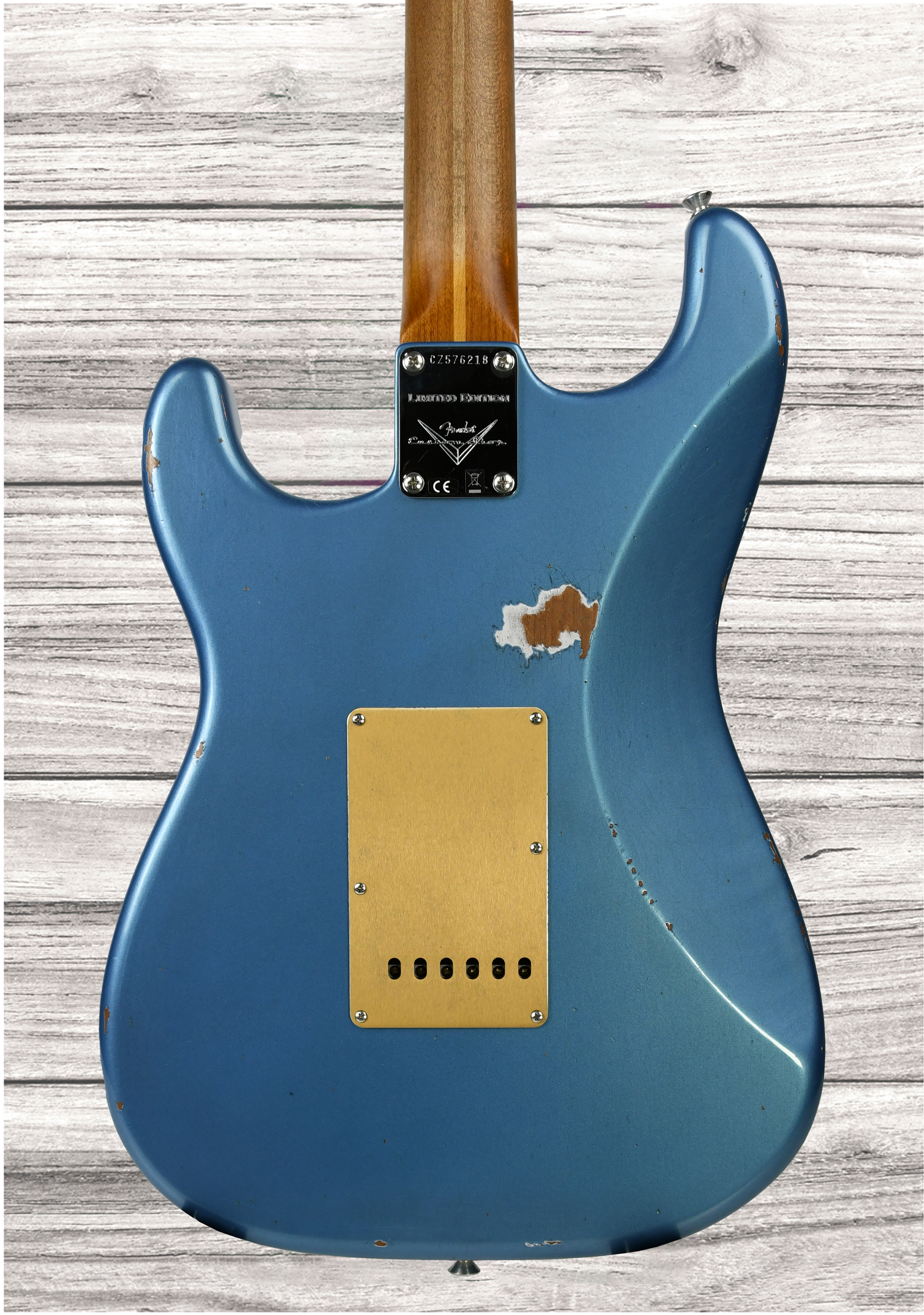 fender-custom-shop-56-stratocaster-relic-aged-lake-placid-blue_65492477183e4.jpg