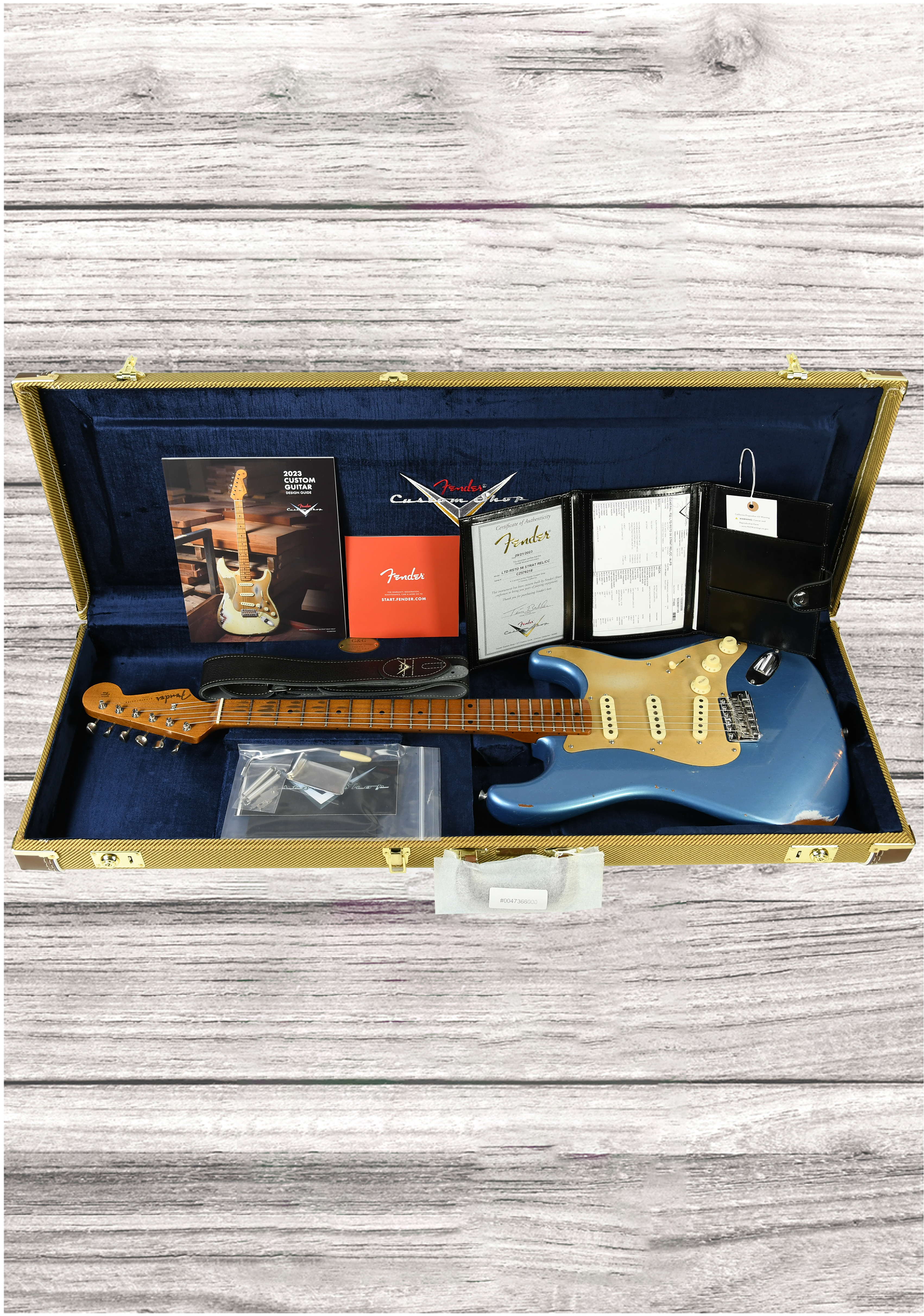 fender-custom-shop-56-stratocaster-relic-aged-lake-placid-blue_6549248d03d80.jpg